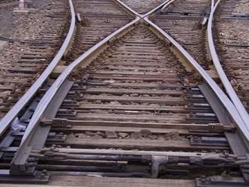 Railway Symmetric Track Switch