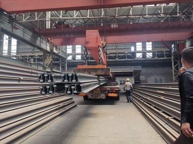 60KG/M Railway Rail Application Heavy Steel Rail