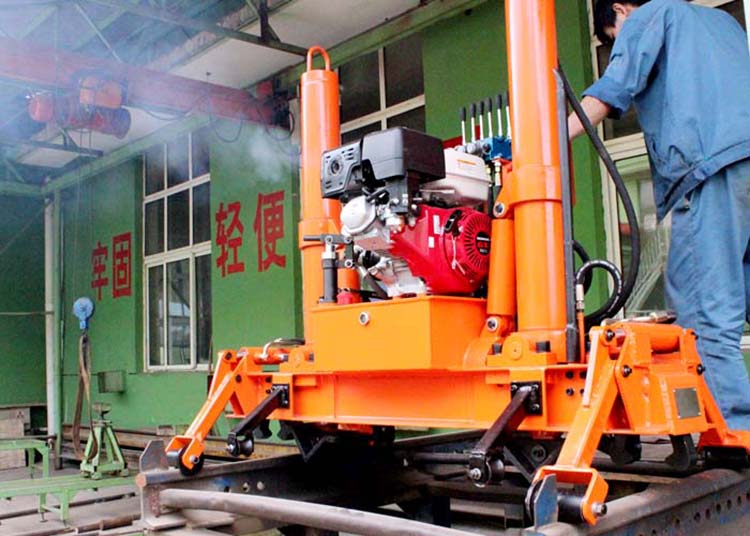 Railway Track Hydraulic Lifting And Lining Machine