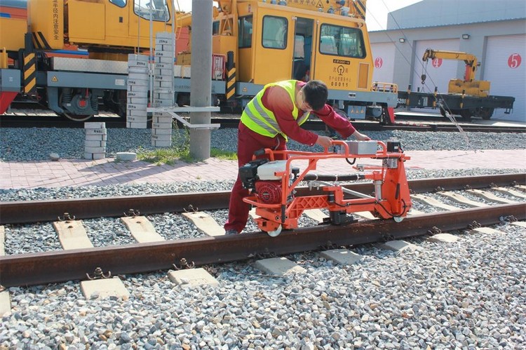 NMG-4 Internal Combustion Rail Grinder