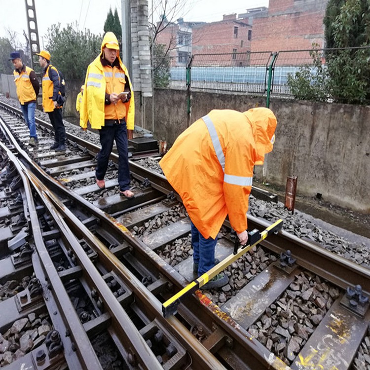 Compact track rail gauge gauge ruler for rail track