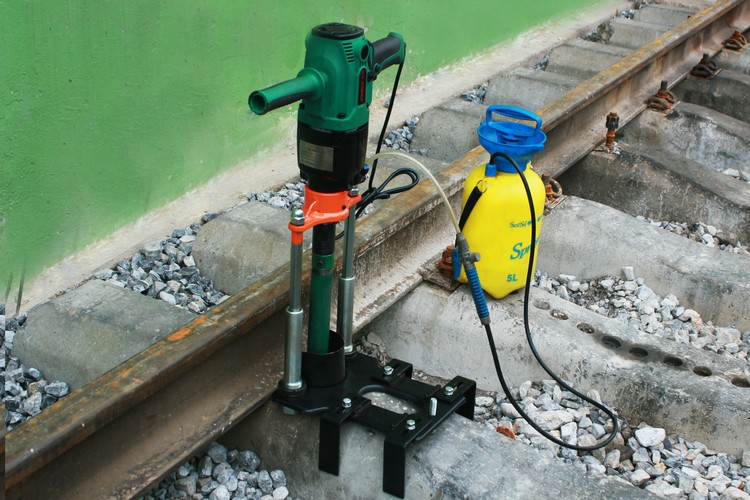 LQ-45 Handle Concrete Bolt Drilling Machine Rail Sleepers Drilling Machine