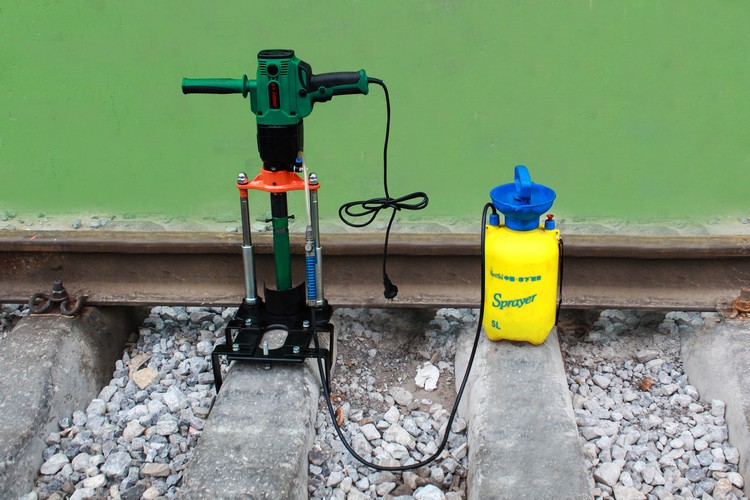 LQ-45 Handle Concrete Bolt Drilling Machine Rail Sleepers Drilling Machine