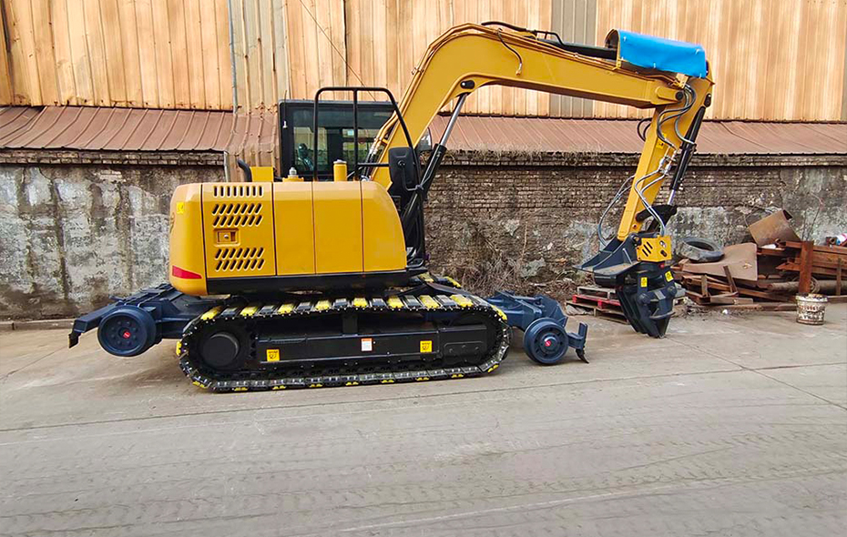Railway Maintenance Excavator